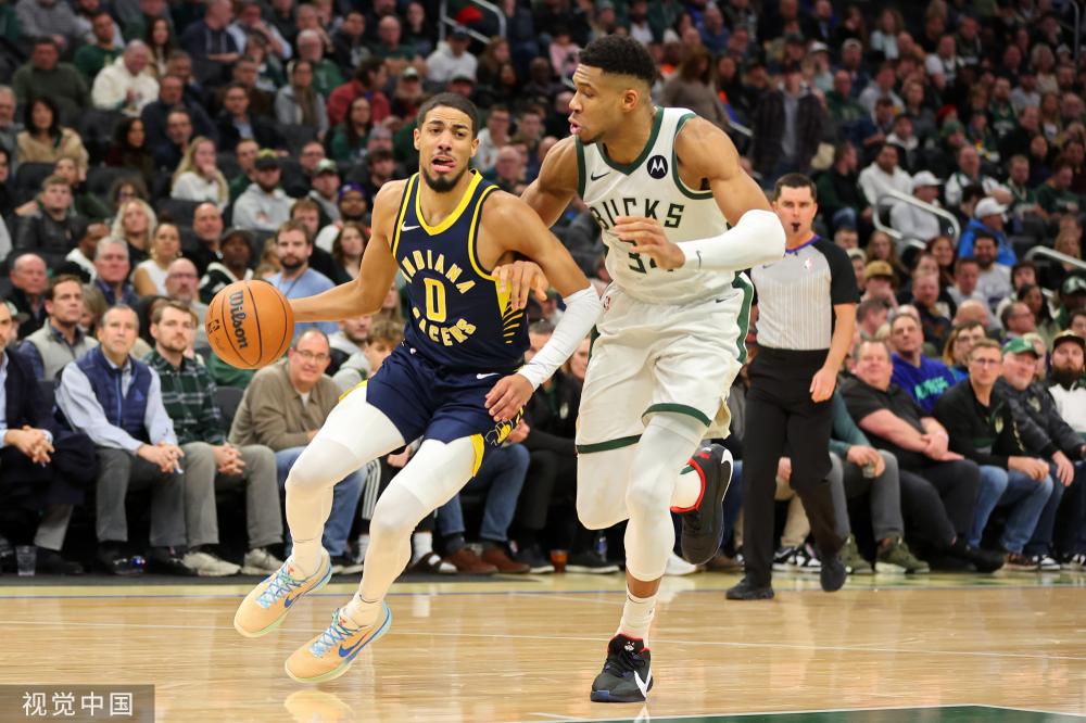 年轻球员在 年轻球员在