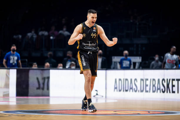 更是职业生 更是职业生