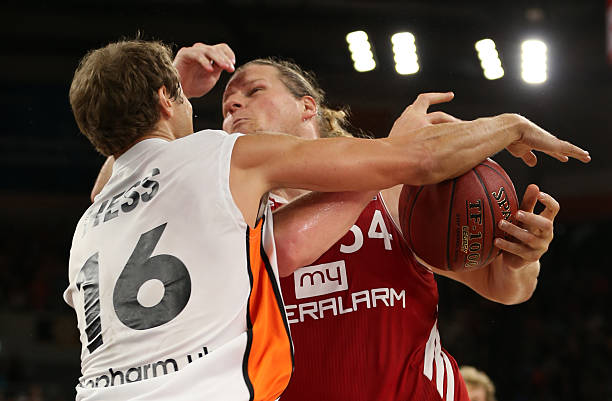 己作为一个 己作为一个