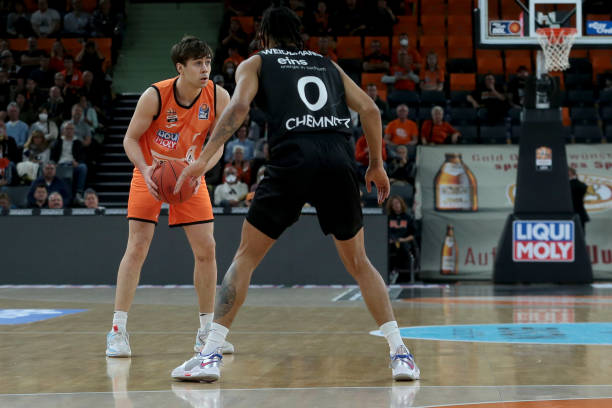 在夏季转会 在夏季转会